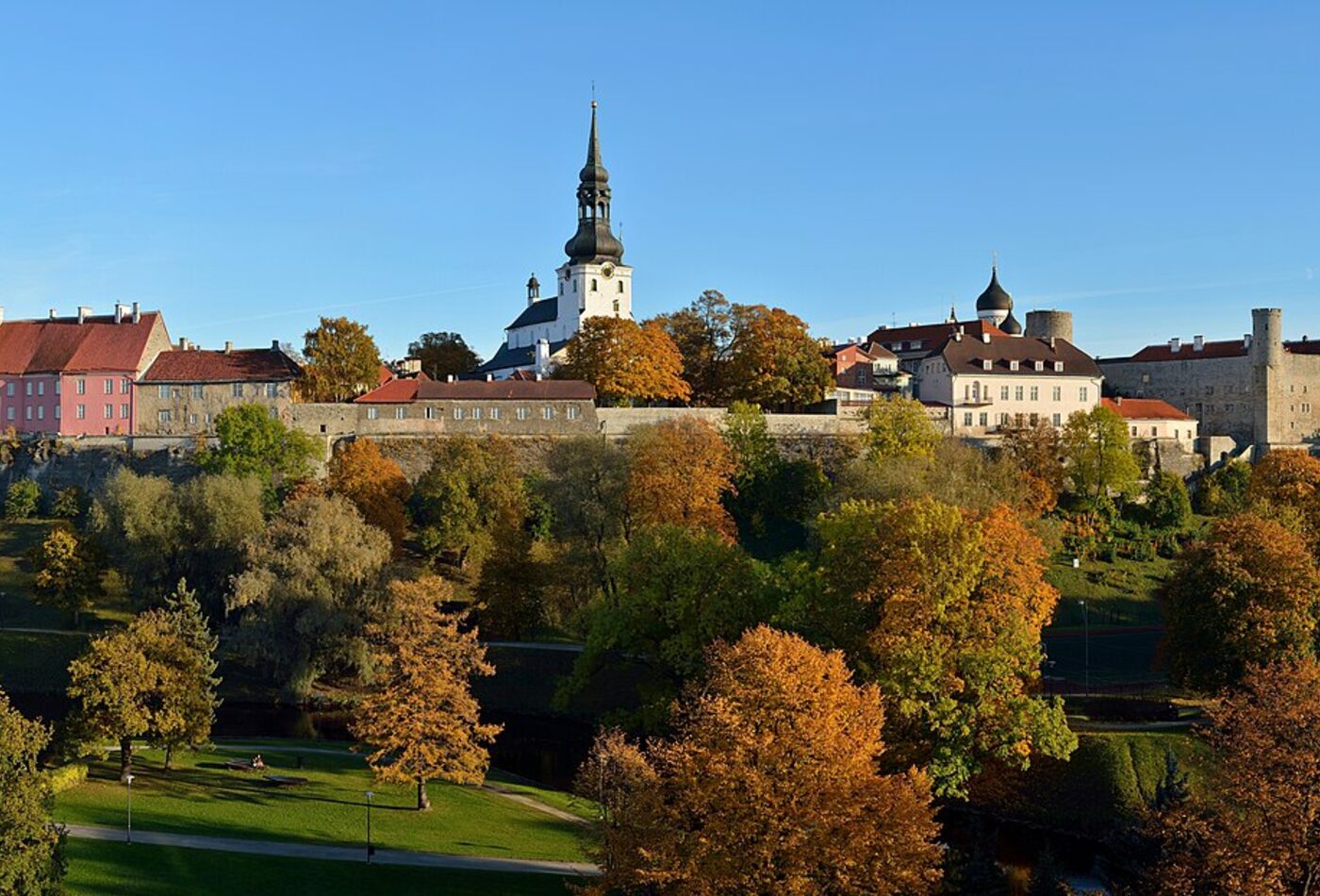 Tallinn Old Town как первый визит Baltics entry