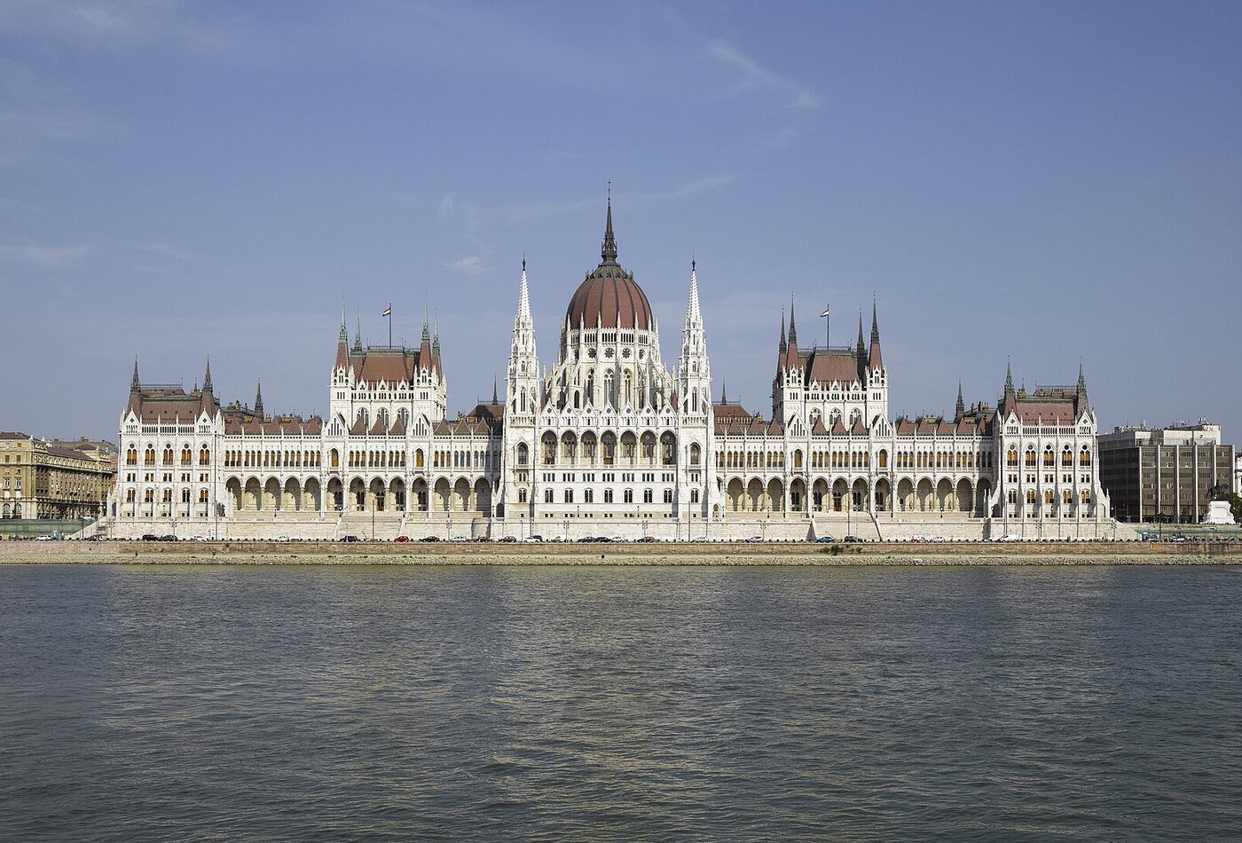 Budapest Parliament и Danube Hungary
