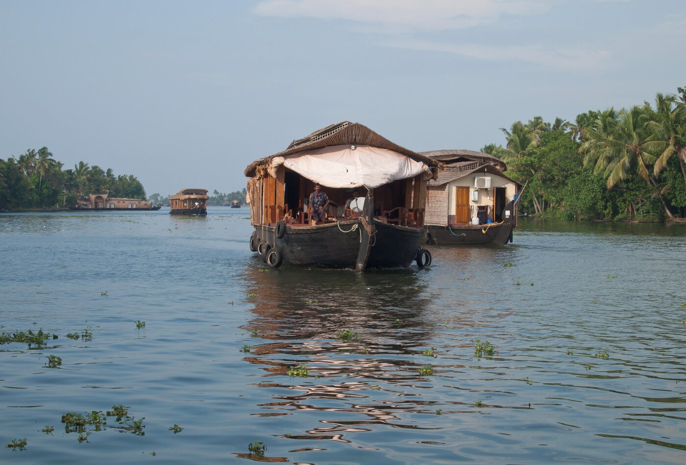 Kerala houseboat и hotel base planning