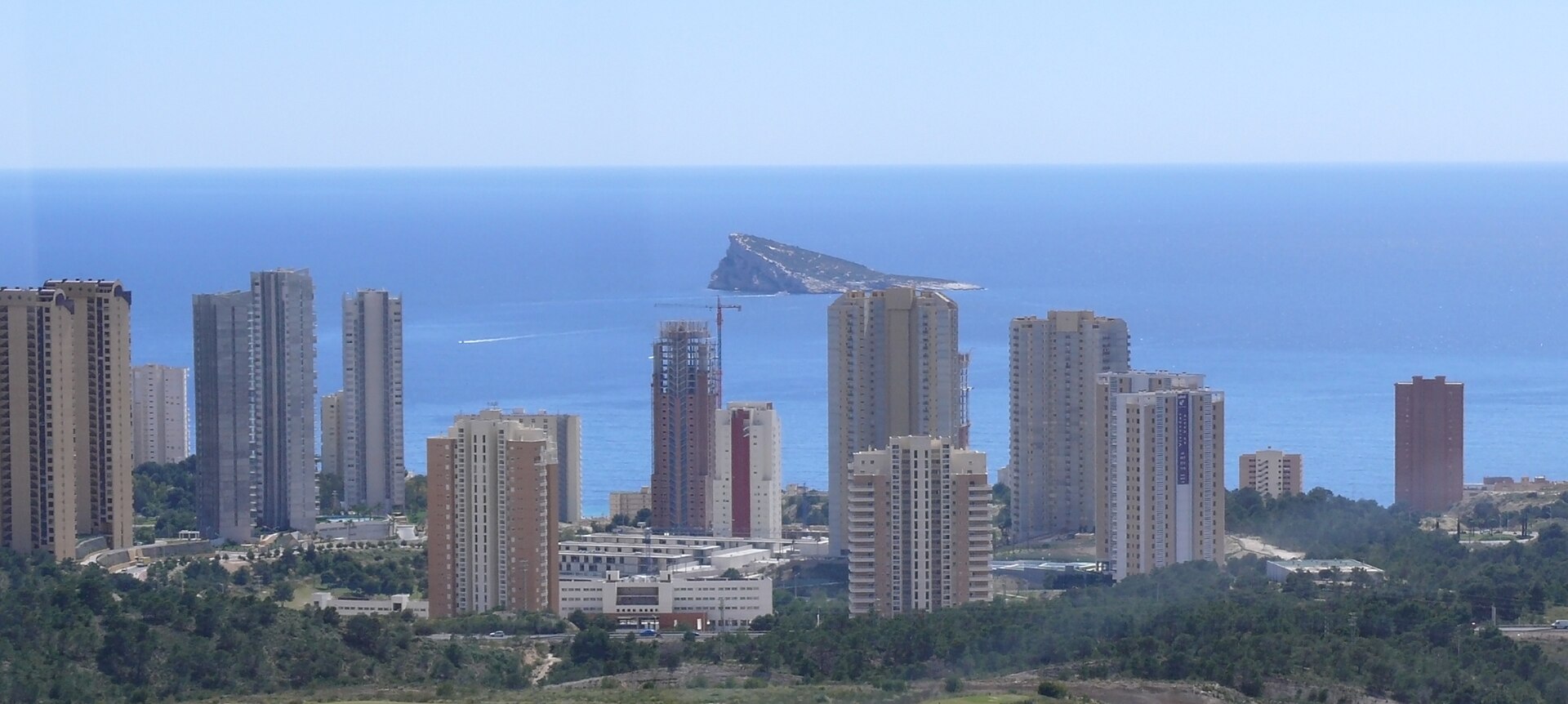 Benidorm как плотный курортный формат Costa Blanca